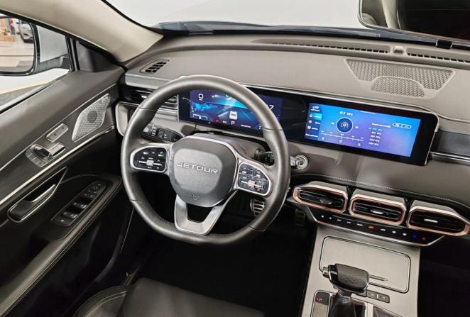 JETOUR X70+ I Рестайлинг с пробегом 2024 года, цена 2 150 000 рублей, 22615 км, внедорожник, Автокод Объявления