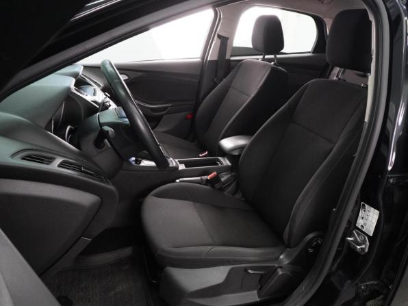 Ford Focus III Рестайлинг с пробегом 2016 года, цена 1 060 000 рублей, 137776 км, седан, Автокод Объявления