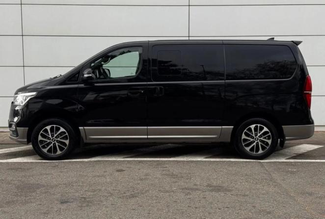 Hyundai Grand Starex I Рестайлинг 2 с пробегом 2019 года, цена 3 980 000 рублей, 91059 км, минивэн, Автокод Объявления