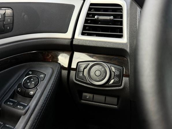 Ford Explorer V с пробегом 2012 года, цена 1 490 000 рублей, 140579 км, внедорожник, Автокод Объявления