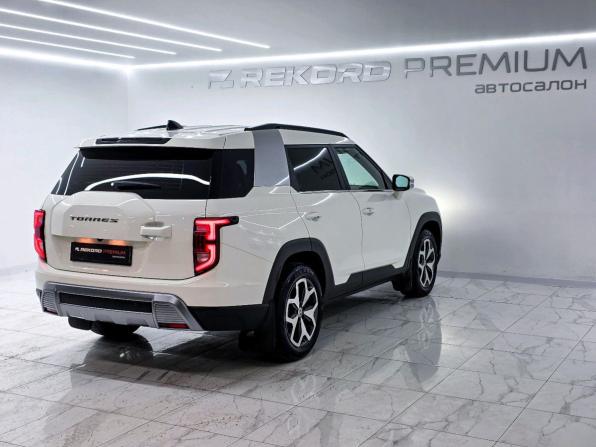 SsangYong Torres с пробегом 2022 года, цена 3 599 000 рублей, 45592 км, внедорожник, Автокод Объявления