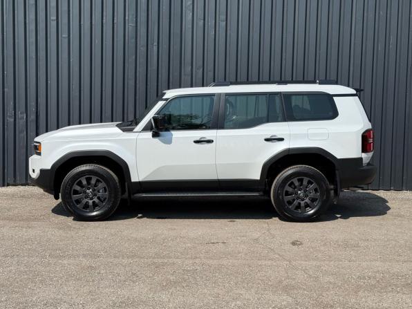 Toyota Land Cruiser Prado 250 Series с пробегом 2026 года, цена 12 760 000 рублей, 6 км, внедорожник, Автокод Объявления