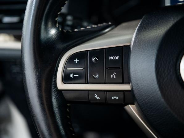 Lexus ES VI с пробегом 2015 года, цена 2 660 000 рублей, 197699 км, седан, Автокод Объявления