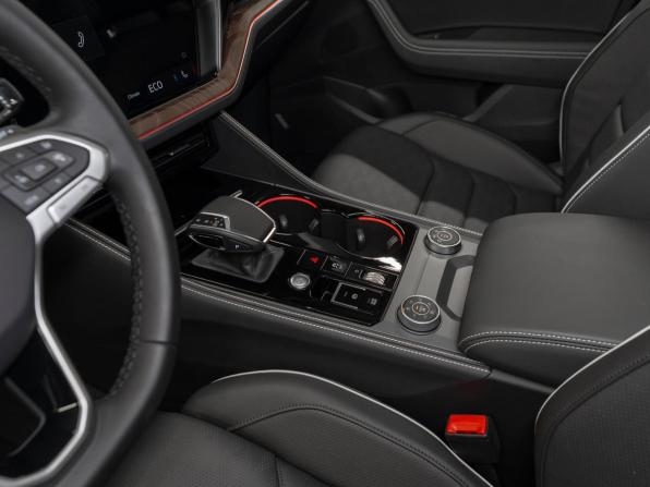Volkswagen Touareg III Рестайлинг с пробегом 2025 года, цена 10 700 000 рублей, 1137 км, внедорожник, Автокод Объявления