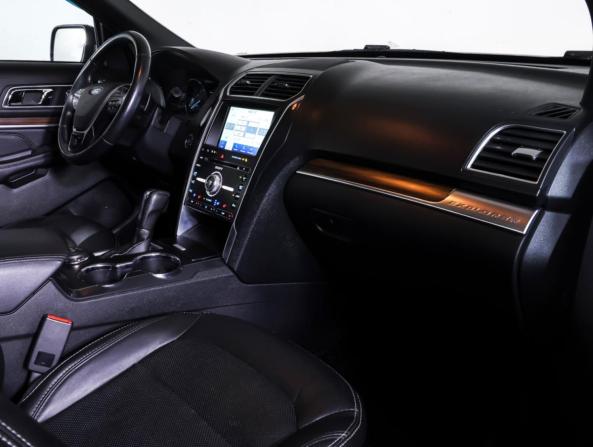 Ford Explorer V Рестайлинг с пробегом 2017 года, цена 2 590 000 рублей, 167629 км, внедорожник, Автокод Объявления