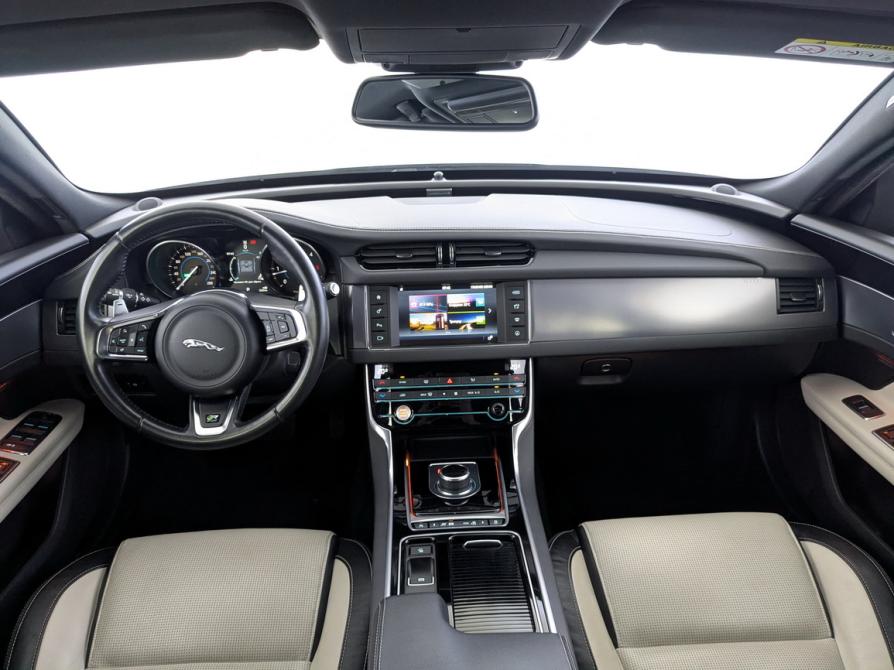 Jaguar XF II Москва  - изображение 14
