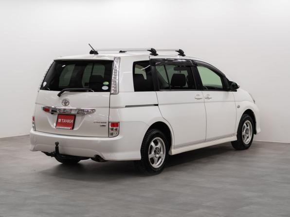 Toyota ISis I Рестайлинг с пробегом 2014 года, цена 1 325 000 рублей, 154000 км, компактвэн, Автокод Объявления