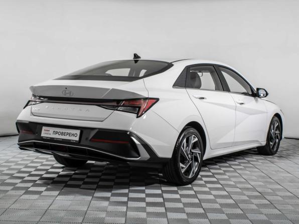 Hyundai Elantra VII (CN7) Рестайлинг с пробегом 2024 года, цена 2 565 000 рублей, 25950 км, седан, Автокод Объявления