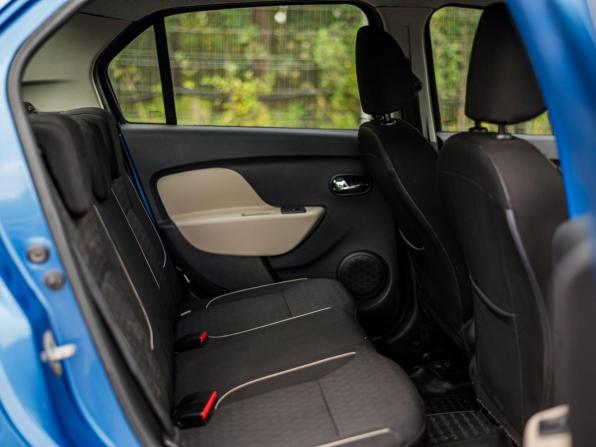 Renault Logan II с пробегом 2016 года, цена 699 000 рублей, 183418 км, седан, Автокод Объявления