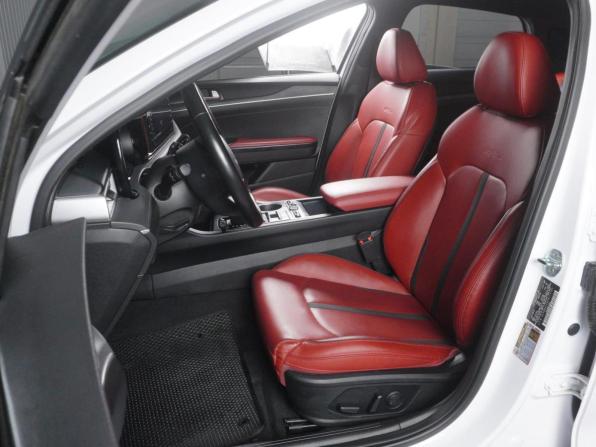 Kia K5 III с пробегом 2022 года, цена 2 499 000 рублей, 89137 км, седан, Автокод Объявления