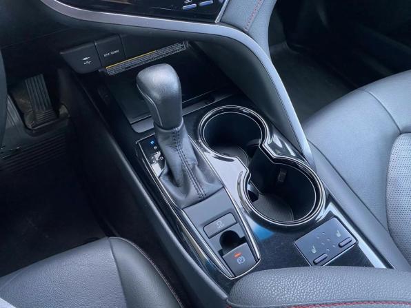 Toyota Camry VIII (XV70) с пробегом 2020 года, цена 3 249 000 рублей, 28645 км, седан, Автокод Объявления