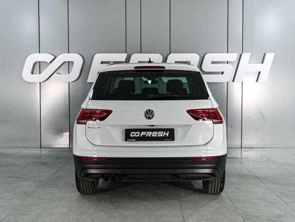 Volkswagen Tiguan II с пробегом 2019 года, цена 2 399 000 рублей, 144044 км, внедорожник, Автокод Объявления