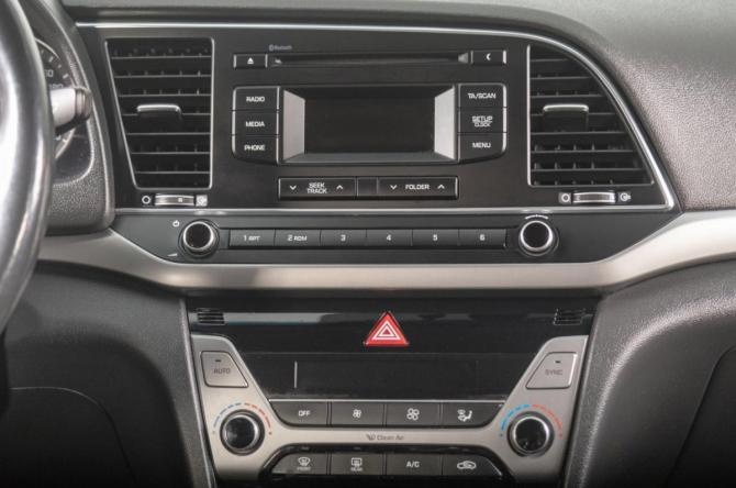 Hyundai Elantra VI (AD) с пробегом 2017 года, цена 1 399 000 рублей, 121500 км, седан, Автокод Объявления