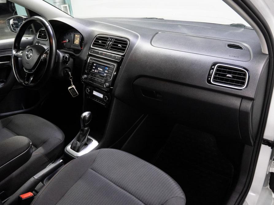 Volkswagen Polo V Рестайлинг Тюмень  - изображение 14