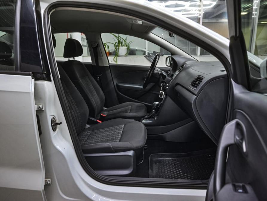 Volkswagen Polo V Рестайлинг Челябинск  - изображение 27