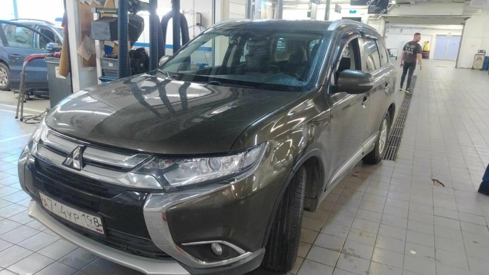 Mitsubishi Outlander III Рестайлинг 2 Санкт-Петербург  - изображение 2