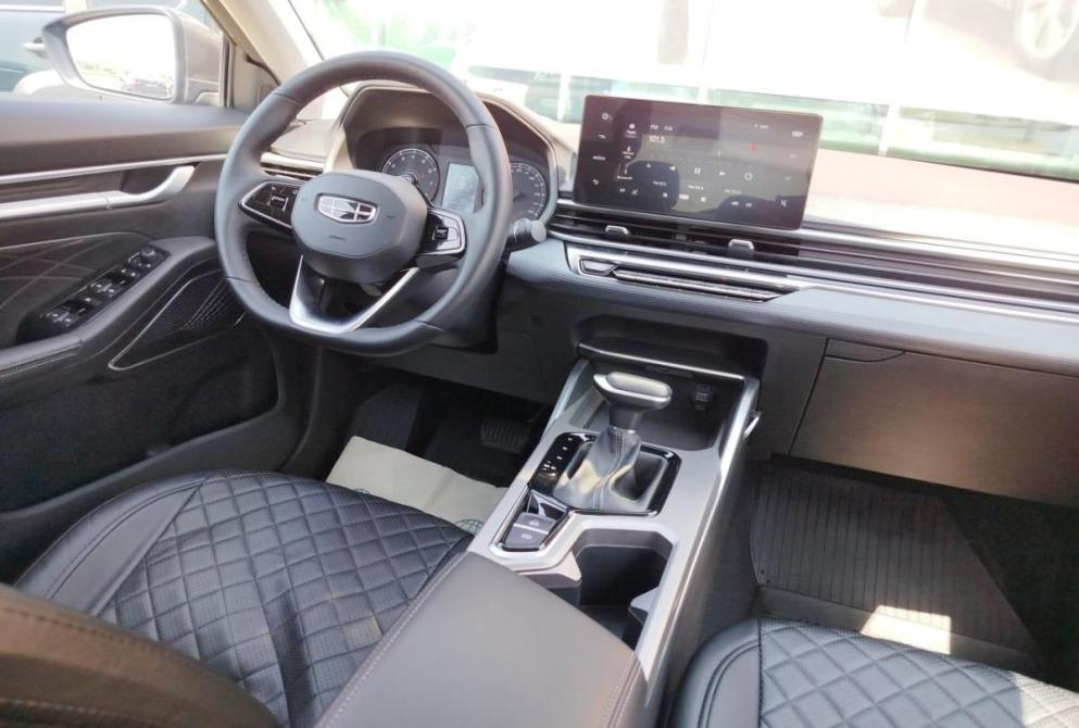 Geely Emgrand II Саратов  - изображение 14