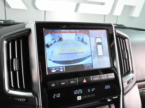 Toyota Land Cruiser 200 Series Рестайлинг 2 с пробегом 2016 года, цена 5 875 000 рублей, 156311 км, внедорожник, Автокод Объявления
