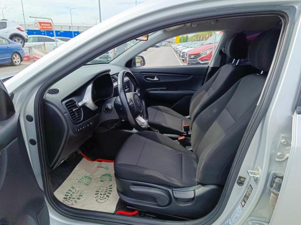 Kia Rio IV Рестайлинг с пробегом 2020 года, цена 1 549 995 рублей, 79132 км, седан, Автокод Объявления