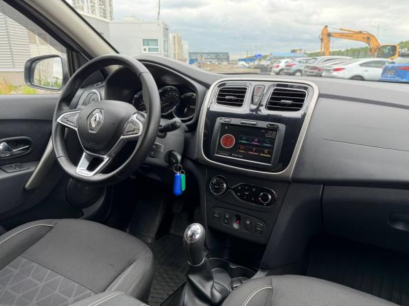 Renault Sandero II Рестайлинг с пробегом 2019 года, цена 1 125 000 рублей, 73392 км, хэтчбек, Автокод Объявления