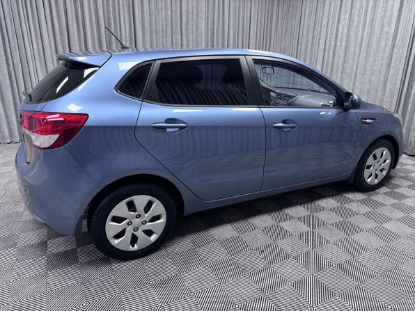 Kia Rio III Рестайлинг с пробегом 2015 года, цена 1 157 000 рублей, 108929 км, хэтчбек, Автокод Объявления