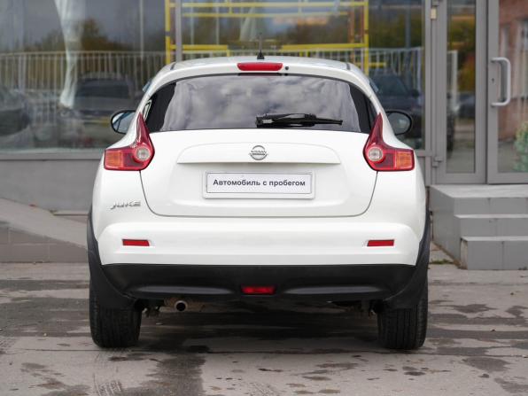 Nissan Juke I с пробегом 2013 года, цена 1 190 000 рублей, 127051 км, внедорожник, Автокод Объявления