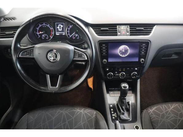 Skoda Octavia III (A7) Рестайлинг с пробегом 2018 года, цена 1 455 000 рублей, 193828 км, лифтбек, Автокод Объявления