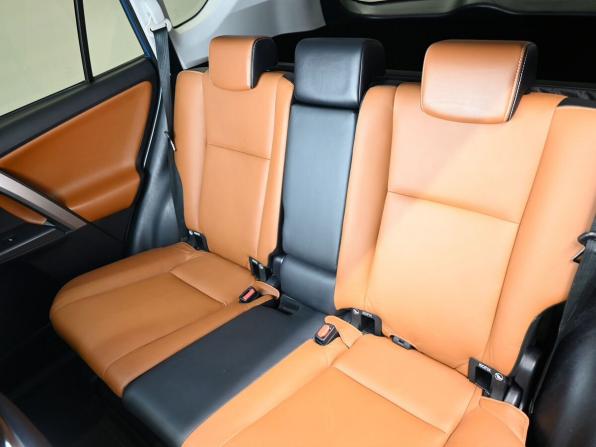 Toyota RAV4 IV (XA40) Рестайлинг с пробегом 2016 года, цена 2 245 000 рублей, 151930 км, внедорожник, Автокод Объявления