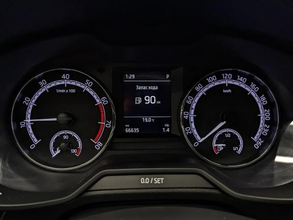 Skoda Octavia III (A7) Рестайлинг с пробегом 2019 года, цена 1 890 000 рублей, 66632 км, лифтбек, Автокод Объявления