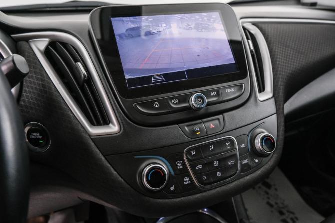 Chevrolet Malibu IX Рестайлинг с пробегом 2022 года, цена 1 849 000 рублей, 115649 км, седан, Автокод Объявления