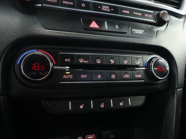 Kia Ceed III с пробегом 2019 года, цена 1 350 000 рублей, 220333 км, универсал, Автокод Объявления