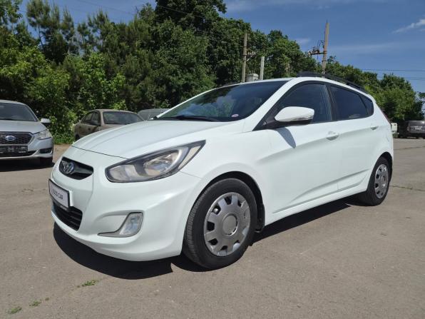 Hyundai Solaris I с пробегом 2012 года, цена 760 000 рублей, 153130 км, хэтчбек, Автокод Объявления