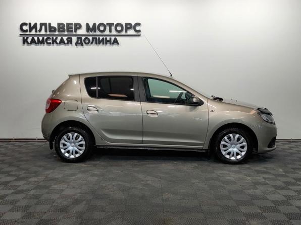 Renault Sandero II с пробегом 2015 года, цена 700 000 рублей, 113673 км, хэтчбек, Автокод Объявления