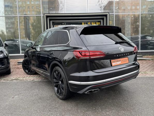 Volkswagen Touareg III с пробегом 2019 года, цена 4 149 000 рублей, 149200 км, внедорожник, Автокод Объявления