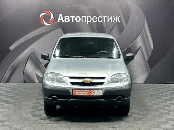 Chevrolet Niva I Рестайлинг с пробегом 2018 года, цена 630 000 рублей, 117264 км, внедорожник, Автокод Объявления