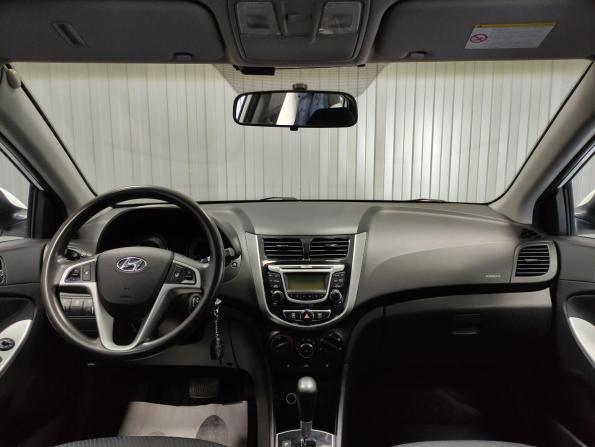 Hyundai Solaris I с пробегом 2014 года, цена 1 039 000 рублей, 163868 км, седан, Автокод Объявления