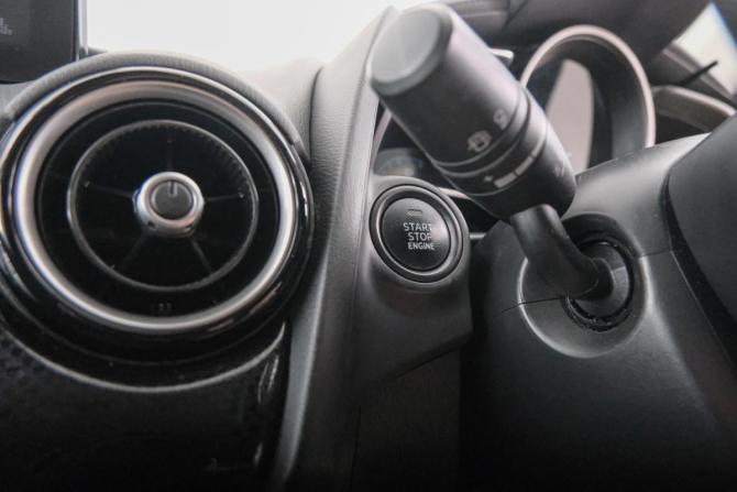 Mazda Demio IV (DJ) с пробегом 2019 года, цена 1 339 000 рублей, 96720 км, хэтчбек, Автокод Объявления