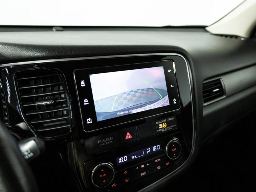 Mitsubishi Outlander III Рестайлинг 3 Санкт-Петербург  - изображение 16