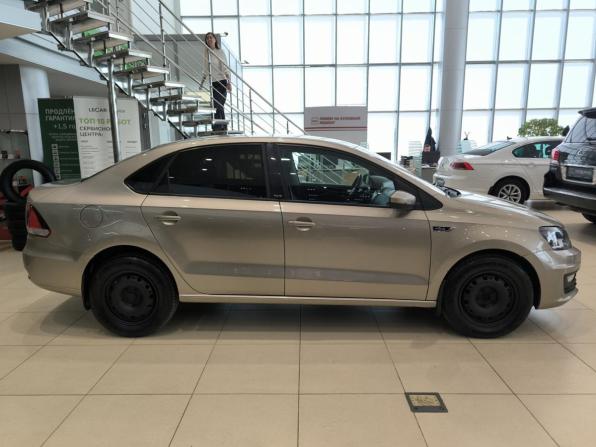 Volkswagen Polo V Рестайлинг с пробегом 2016 года, цена 990 000 рублей, 134615 км, седан, Автокод Объявления