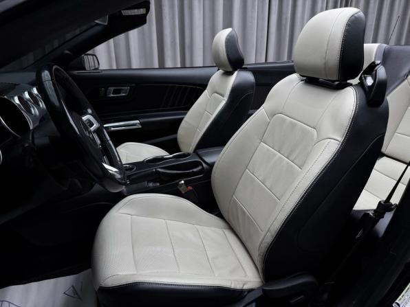 Ford Mustang VI Рестайлинг с пробегом 2022 года, цена 3 599 000 рублей, 64263 км, кабриолет, Автокод Объявления