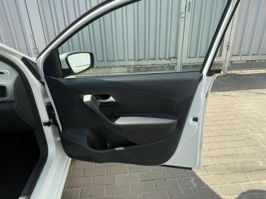 Volkswagen Polo V Рестайлинг Ростов-на-Дону  - изображение 18