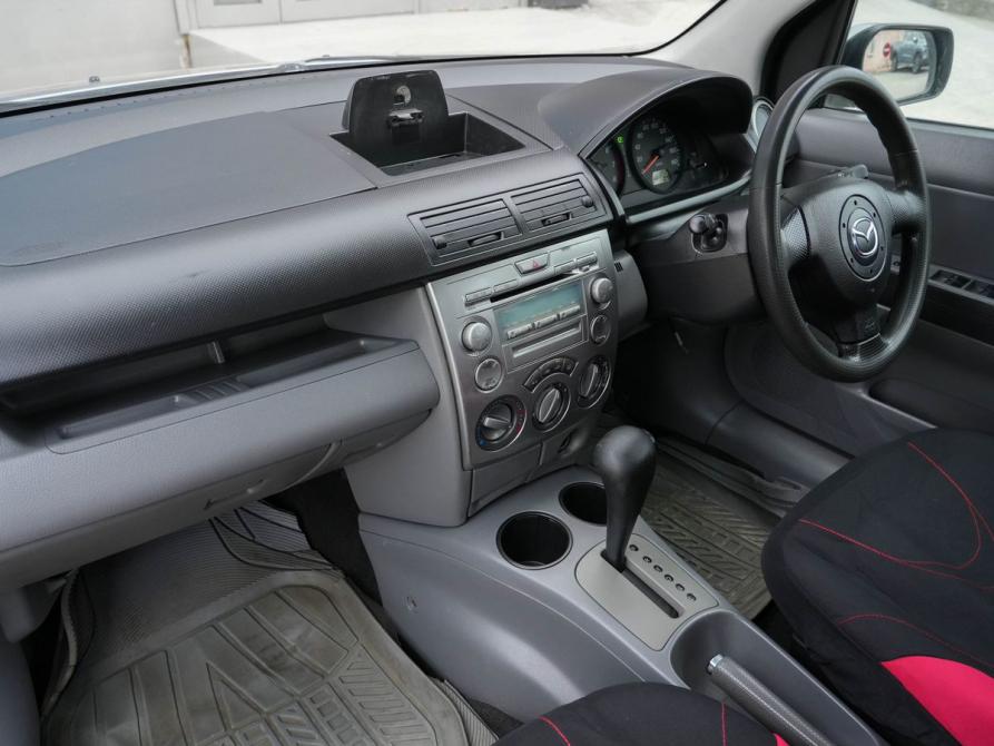 Mazda Demio II (DY) Новосибирск  - изображение 12