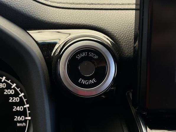 Toyota Land Cruiser 300 Series с пробегом 2021 года, цена 10 987 000 рублей, 64929 км, внедорожник, Автокод Объявления