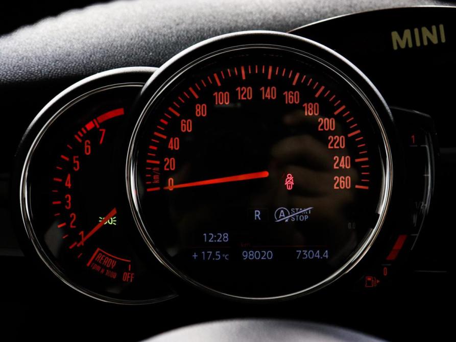 Mini Hatch III (F55/F56) Рестайлинг Химки  - изображение 11