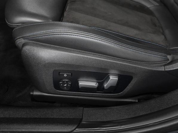 BMW 3 серии VII (G2x) с пробегом 2019 года, цена 2 830 000 рублей, 208949 км, седан, Автокод Объявления