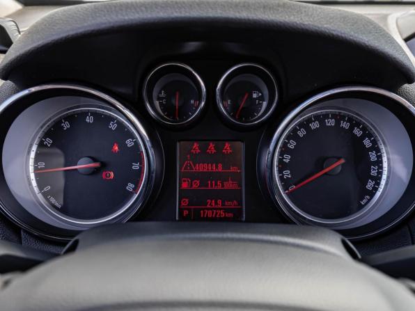 Opel Mokka I с пробегом 2013 года, цена 949 000 рублей, 170725 км, внедорожник, Автокод Объявления
