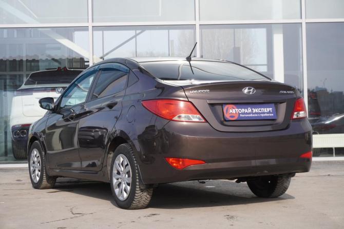 Hyundai Solaris I Рестайлинг с пробегом 2015 года, цена 895 000 рублей, 172300 км, седан, Автокод Объявления