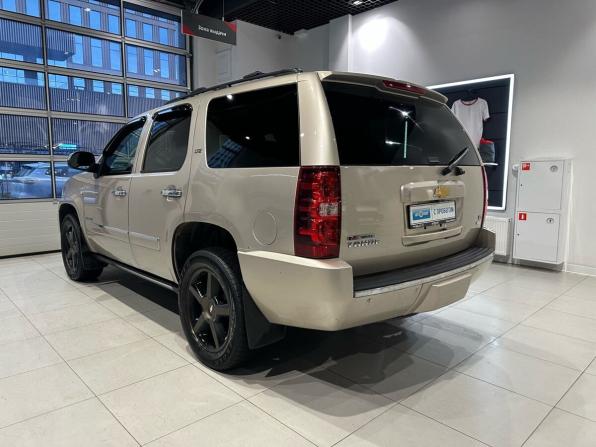 Chevrolet Tahoe III с пробегом 2012 года, цена 1 790 000 рублей, 198709 км, внедорожник, Автокод Объявления
