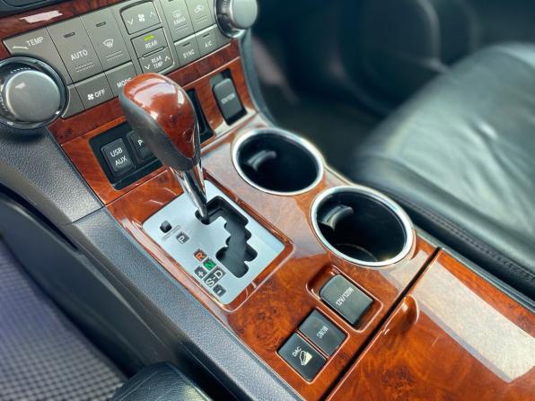 Toyota Highlander II (XU40) Рестайлинг с пробегом 2011 года, цена 1 715 000 рублей, 268200 км, внедорожник, Автокод Объявления