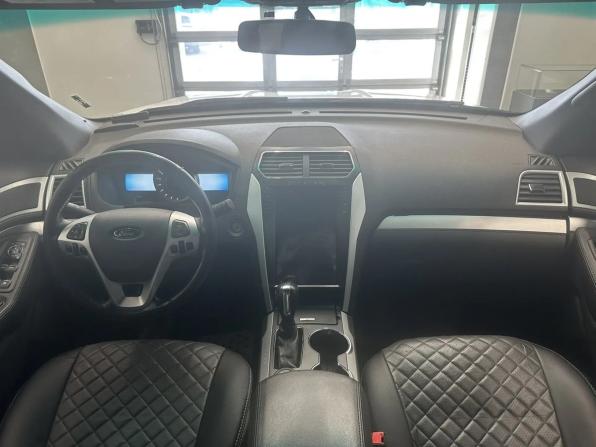 Ford Explorer V с пробегом 2015 года, цена 1 920 000 рублей, 164179 км, внедорожник, Автокод Объявления